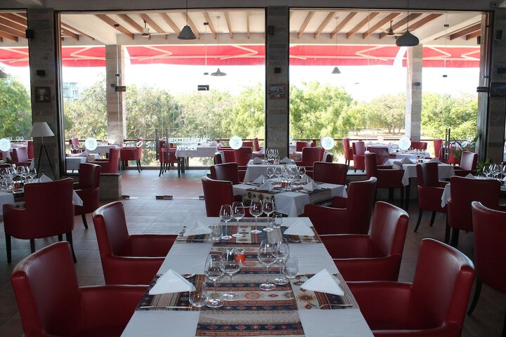 Dining 14 of 17