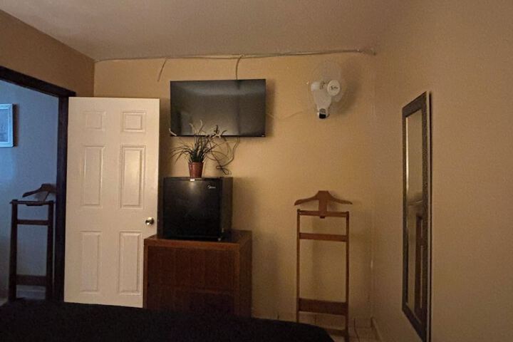 Room 19 of 44