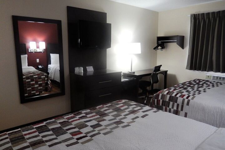 1 Queen Bed Mobility Accessible Roll in Shower (3 of 16)