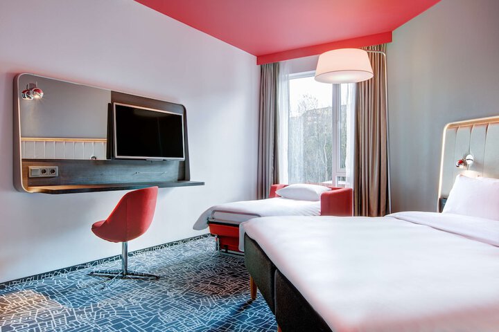 Room 16 of 61