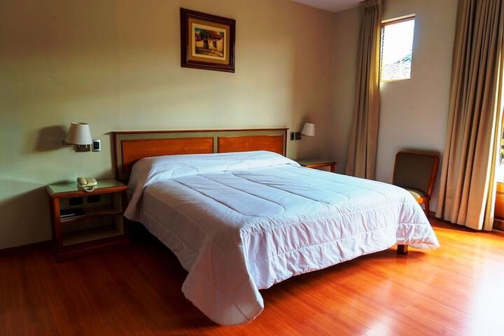Room 3 of 35