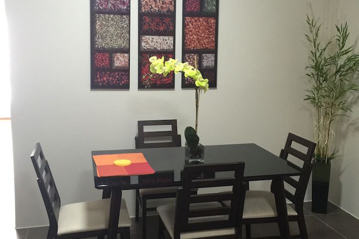 Room 6 of 19
