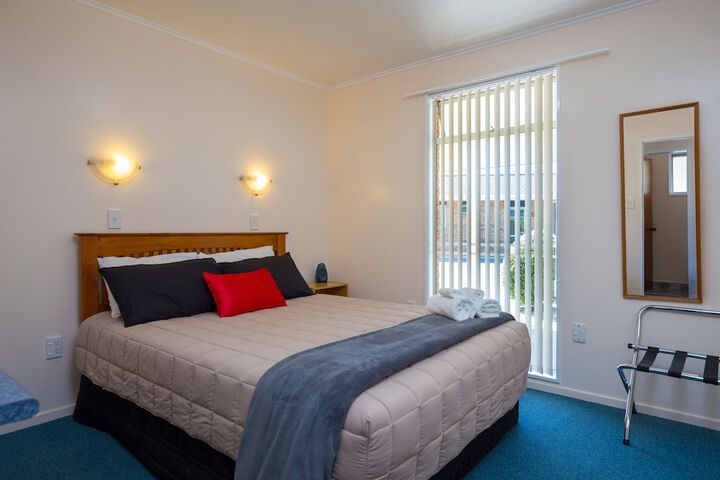 Room 5 of 70