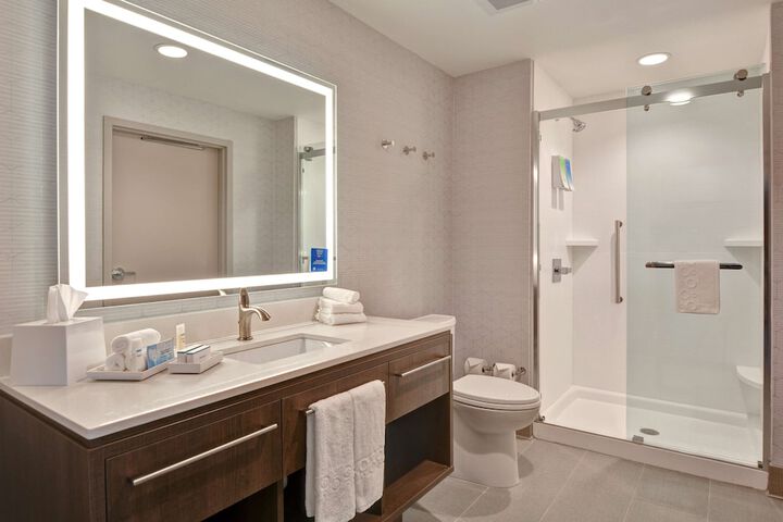 Bathroom shower