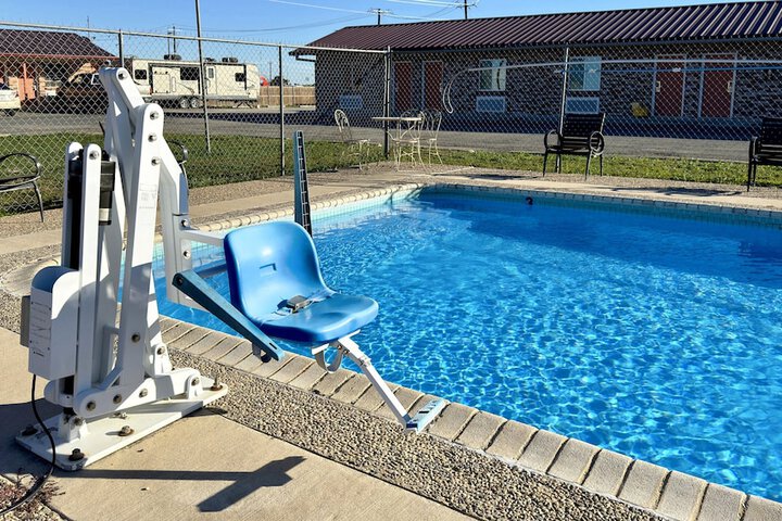 Pool 60 of 99