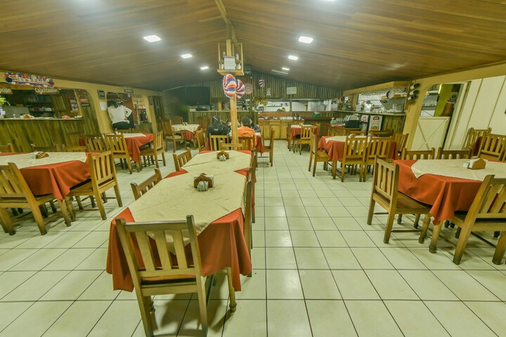 Dining 42 of 56