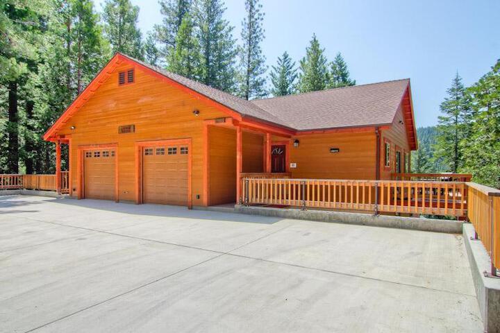 Image of Sequoias West