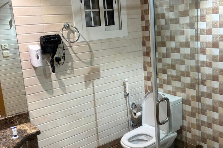 Room 42 of 48