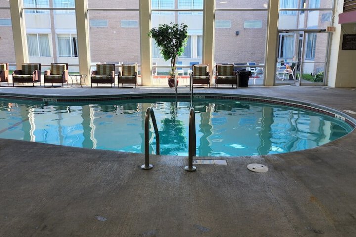 Pool 29 of 40