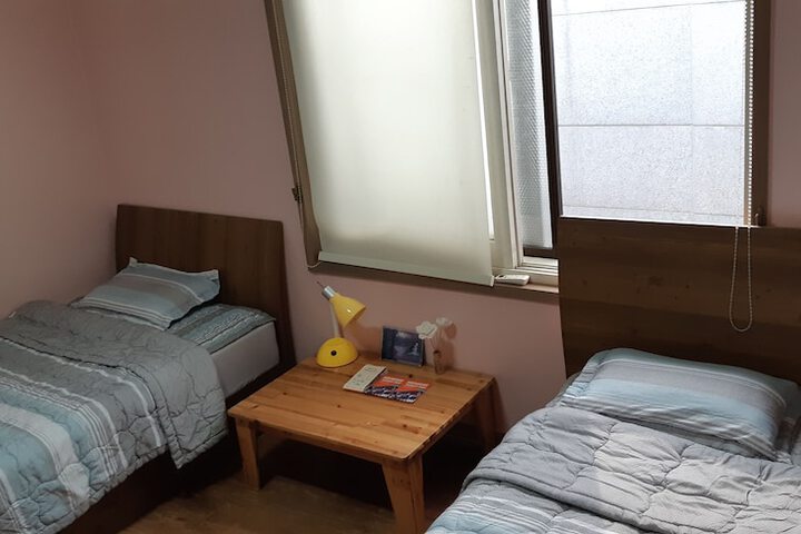 Room 17 of 45