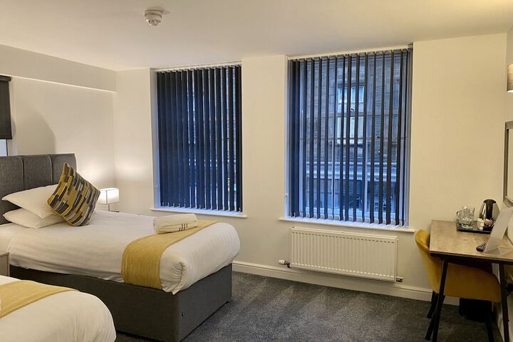 Room 19 of 37