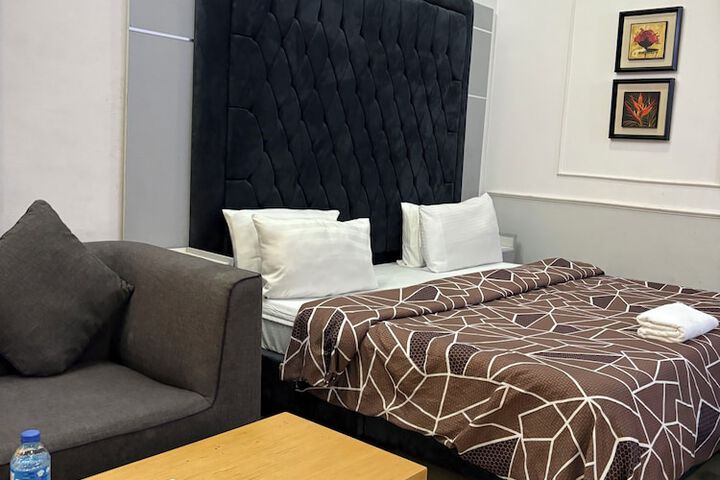 Room 41 of 288