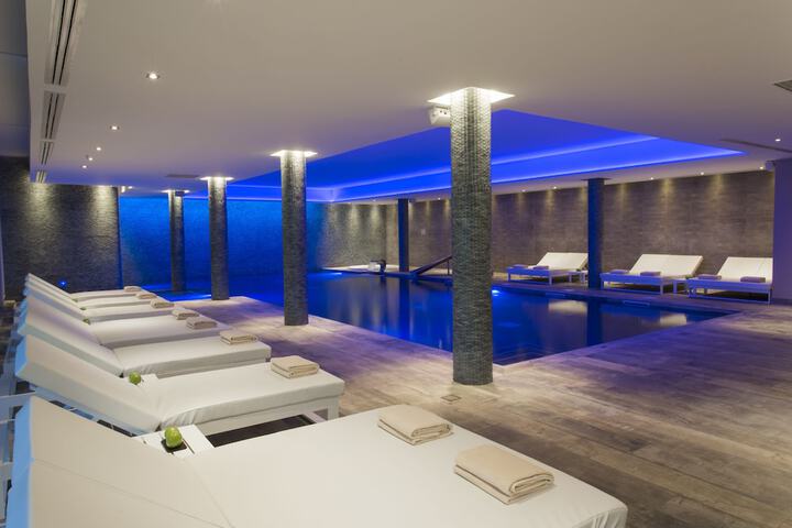 Pool 62 of 157
