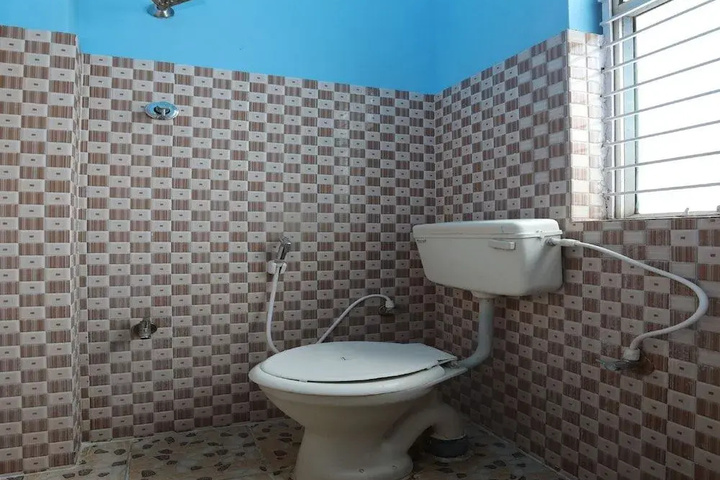 Room 9 of 11