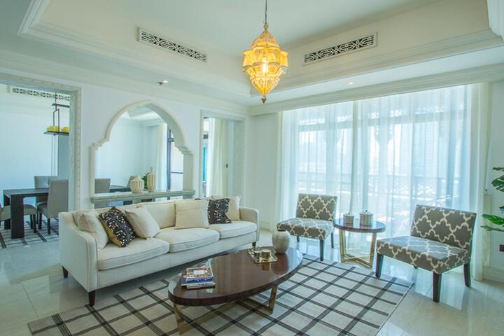 Stunning 2 Bedroom penthouse in Tajer Residences Old Town #90