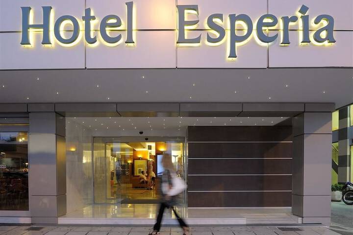 Hotel 33 of 40