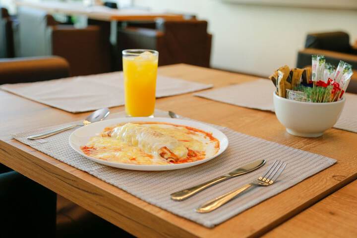 Breakfast/Coffee Service 50 of 58