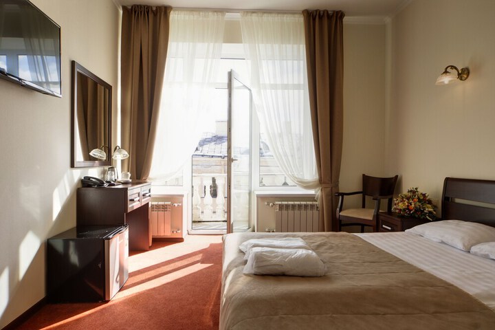 Room 27 of 59
