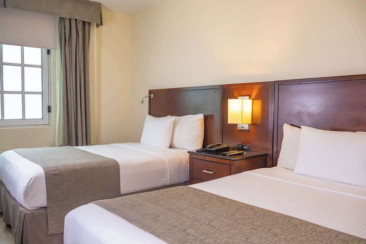 Room 21 of 102