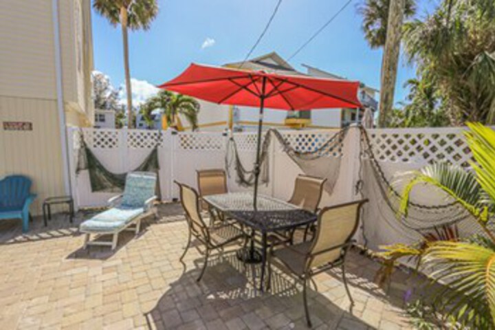 Terrace/Patio 7 of 26