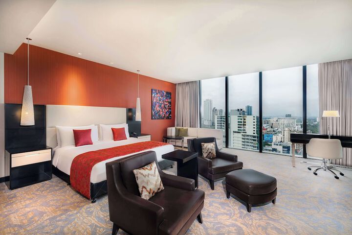 Room 35 of 100