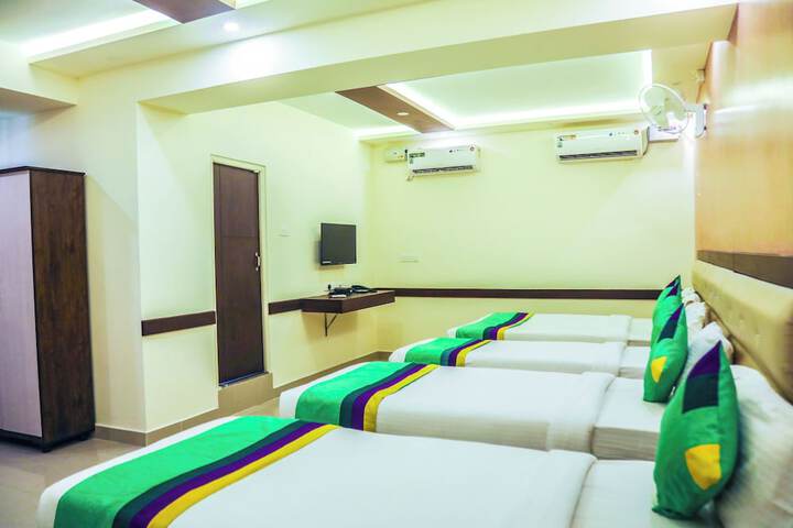 Room 33 of 55