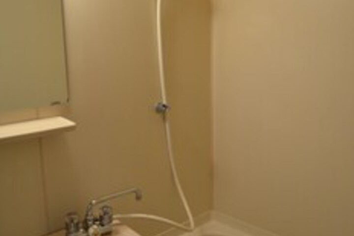 Room 17 of 84