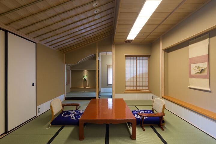 Room 13 of 67