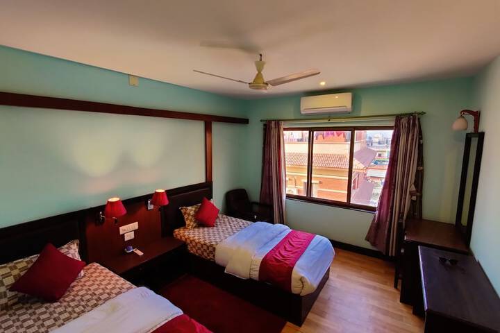 Room 8 of 63