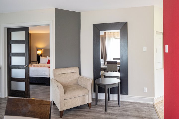 Room 15 of 82