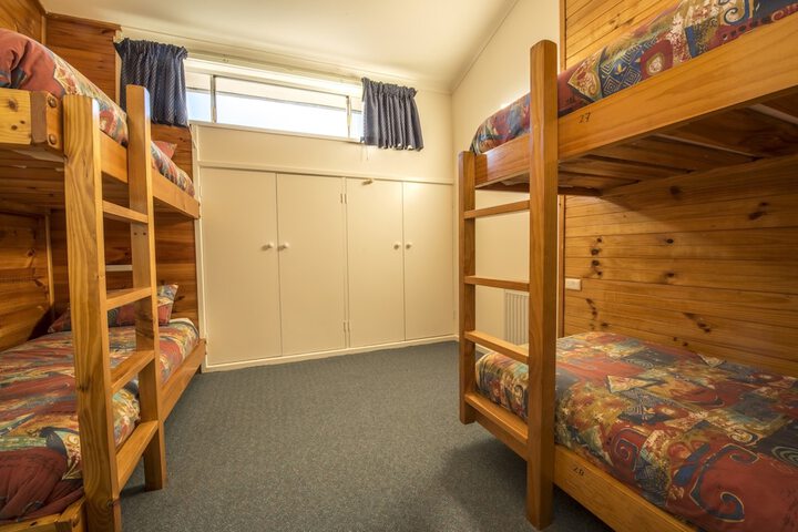 Room 10 of 48