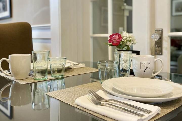 Breakfast/Coffee Service 91 of 161