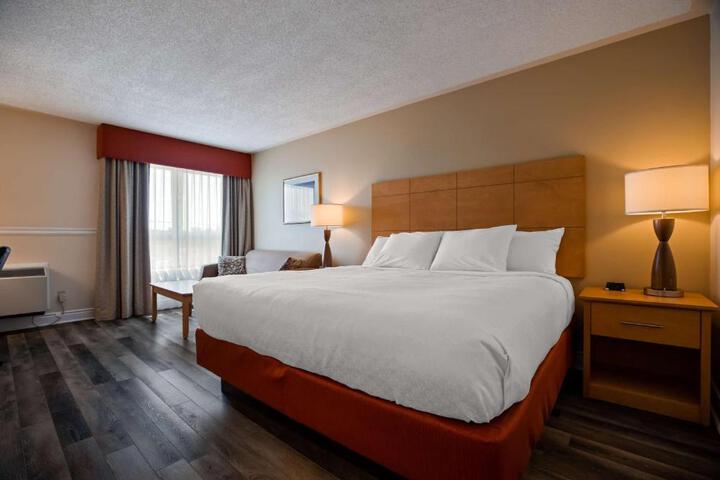 2 Double Beds - Wireless High Speed Internet Continental Breakfast (1 of 9)