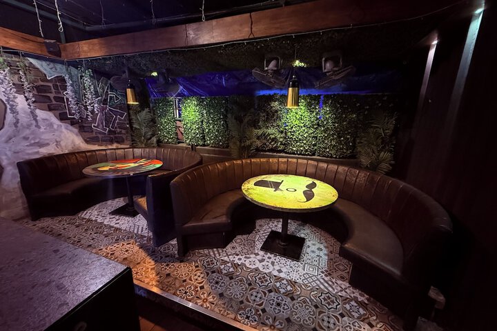 Lounge 47 of 62