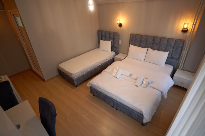 Room 6 of 54