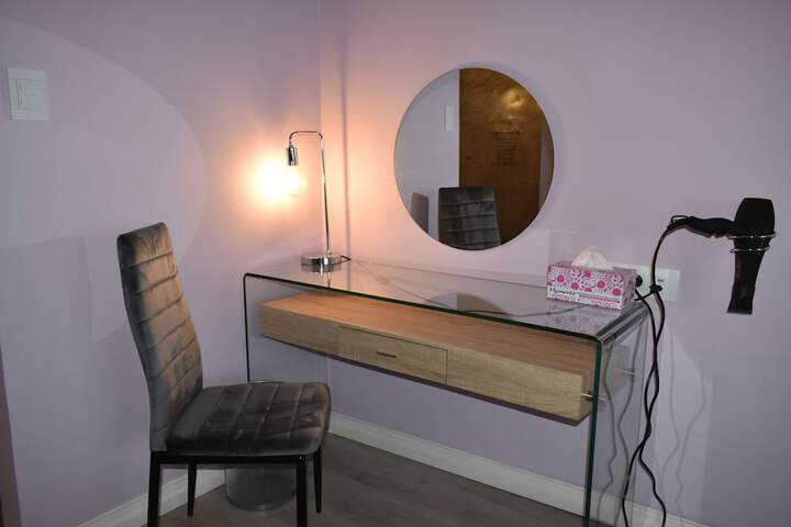 Room 5 of 42