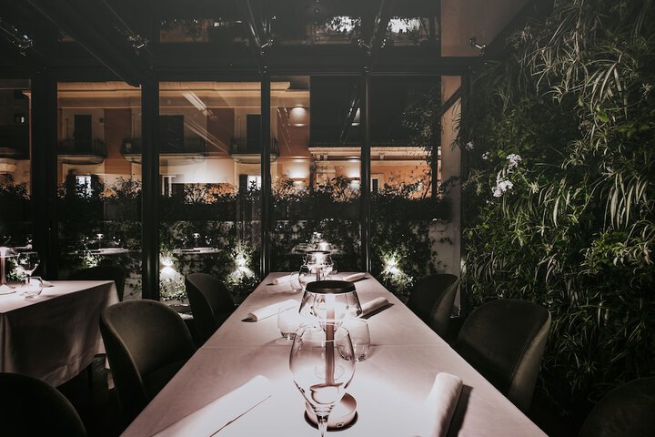 Dining 33 of 47