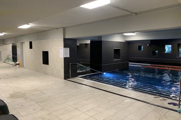 Pool 172 of 206