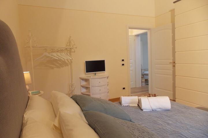 Room 7 of 44