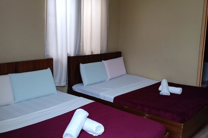 Room 9 of 25