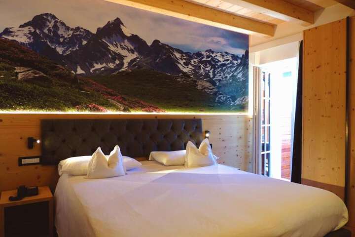Room 40 of 82