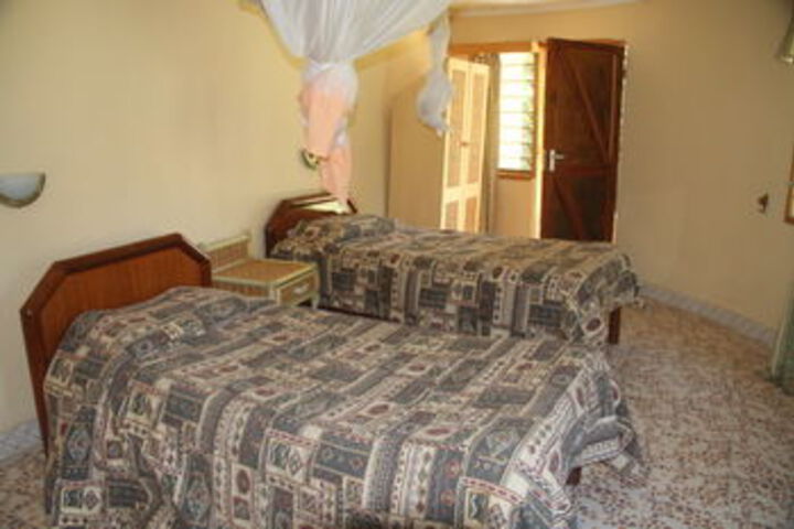 Room 10 of 26