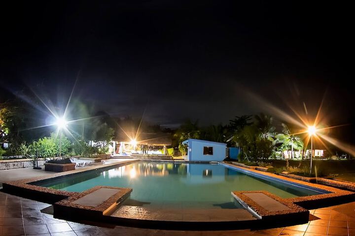 Pools & Facilities