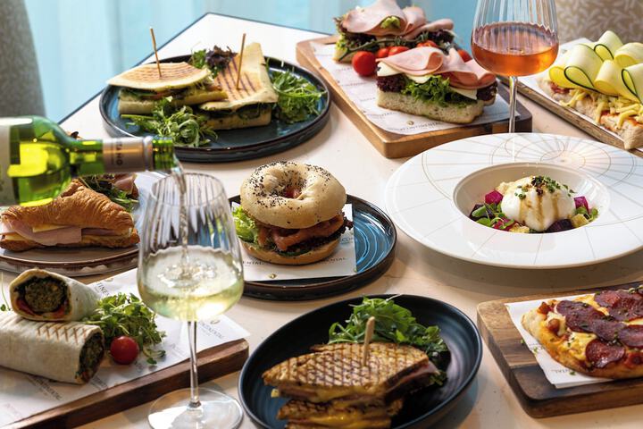 Dining 255 of 347