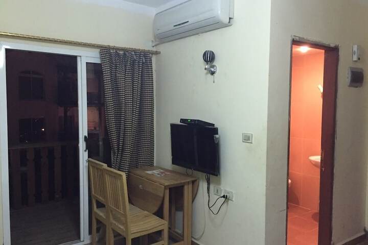 Room 10 of 17