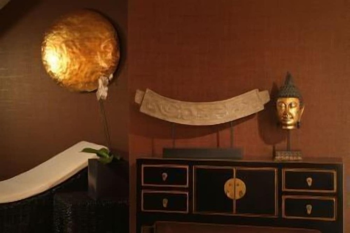 Room 27 of 41