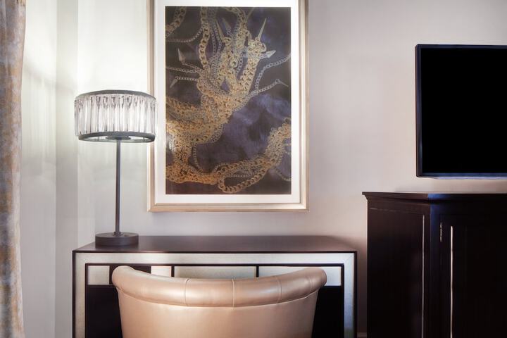 Room amenity