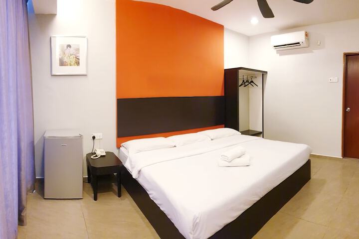 Room 15 of 35