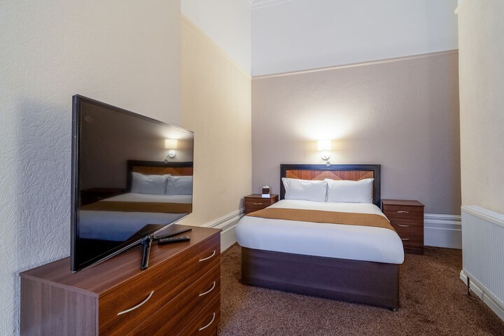 Room 32 of 101