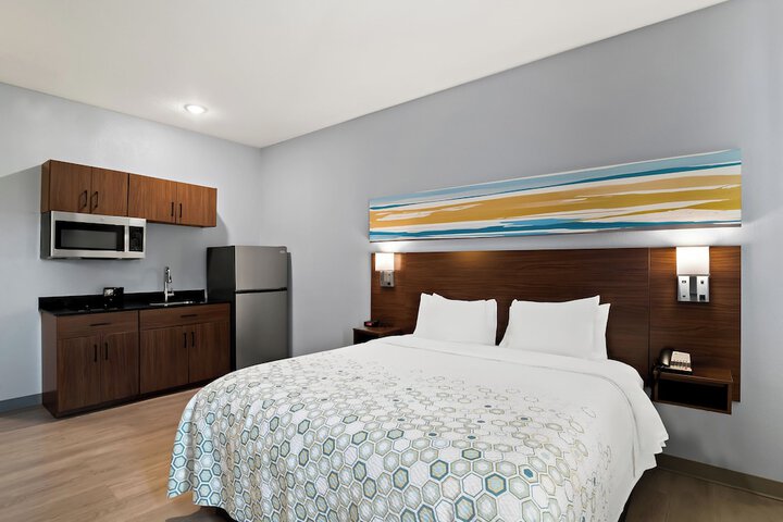 Studio 1 King Bed (12 of 16)